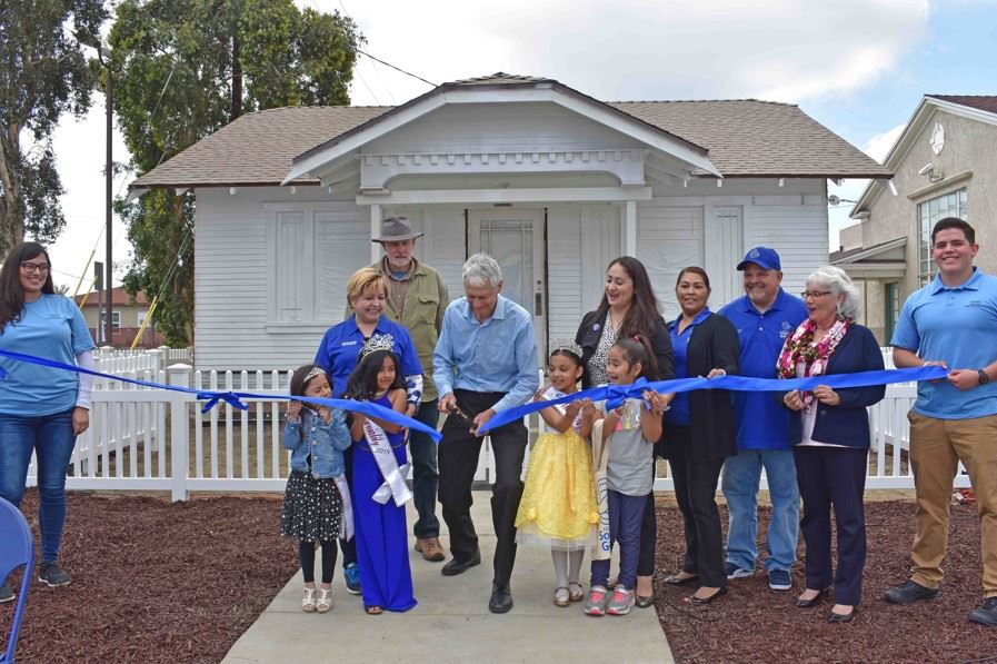 Seaborg House Ribbon Cutting